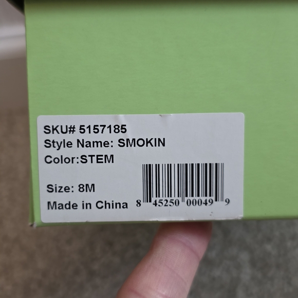 Kelly & Katie Beige Snakeskin Heels - Picture 6 of 6